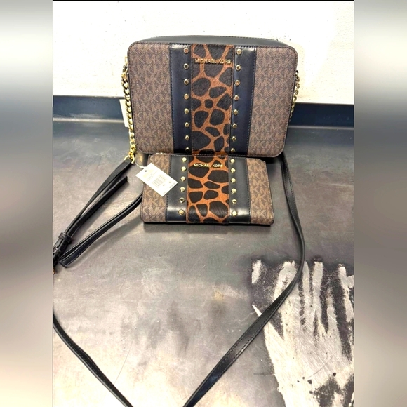 Michael Kors Designer Carson Jet Set Animal Print Studded Crossbody + Clutch Set
